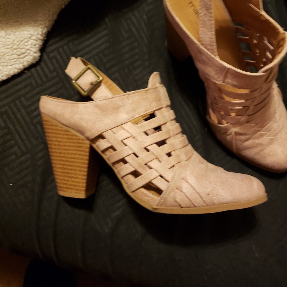 Shoes - Picture 2 of 2